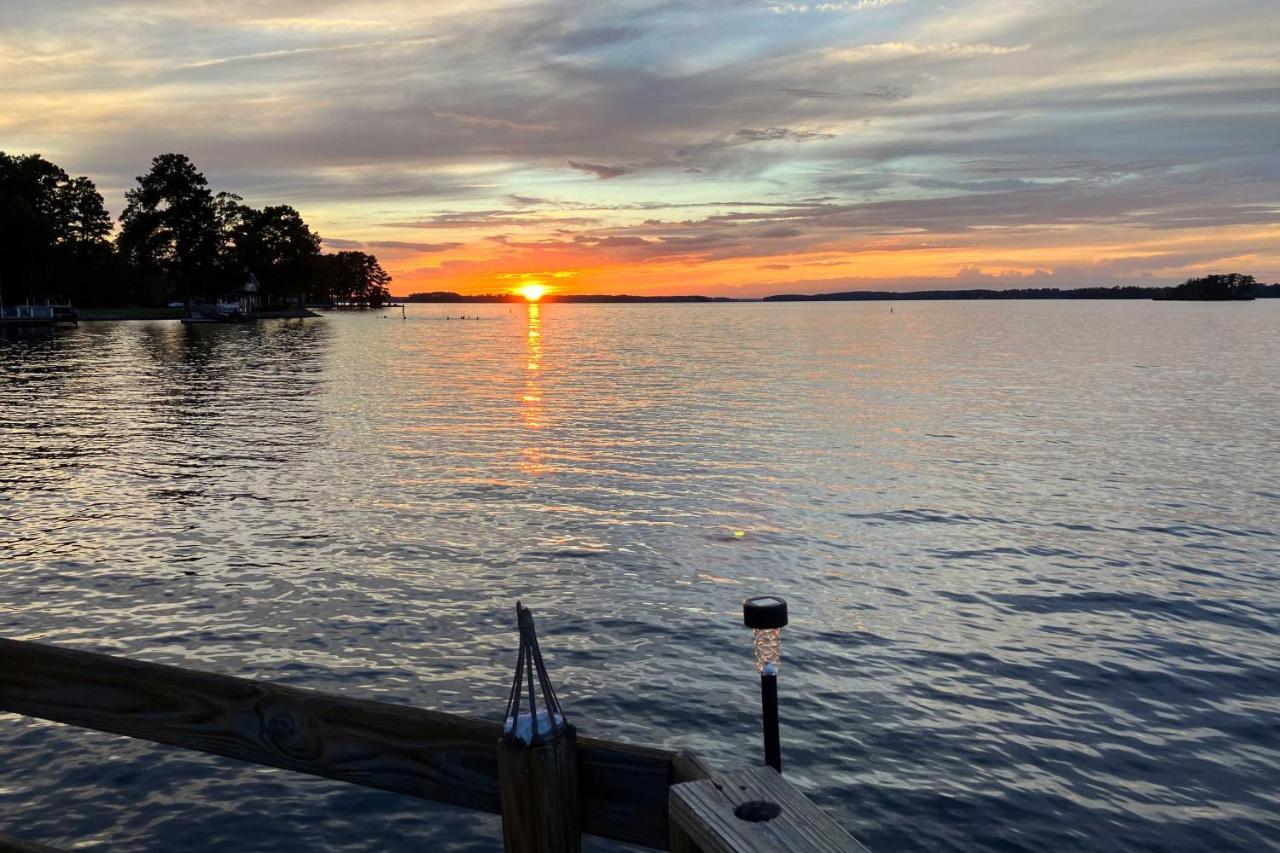 Gilbert Lakefront Retreat With Private Dock! Hollywood Point Eksteriør bilde